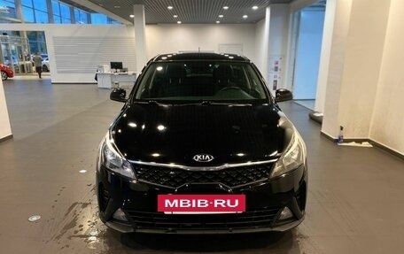 KIA Rio IV, 2020 год, 1 640 000 рублей, 8 фотография
