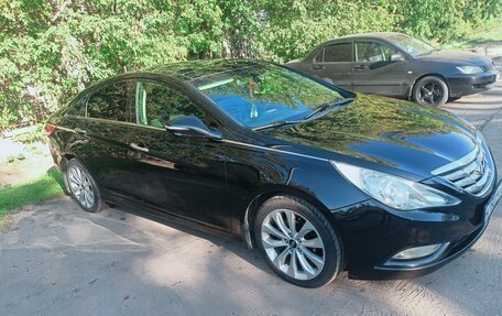 Hyundai Sonata VI, 2011 год, 980 000 рублей, 2 фотография
