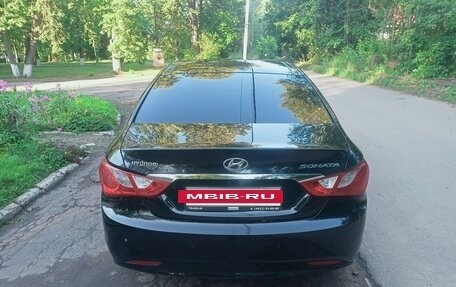 Hyundai Sonata VI, 2011 год, 980 000 рублей, 7 фотография