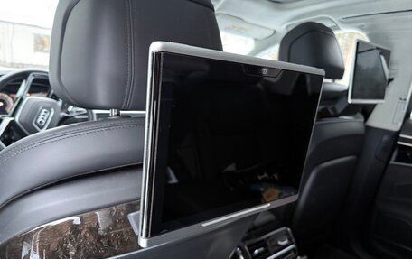 Audi A8, 2018 год, 7 500 000 рублей, 14 фотография