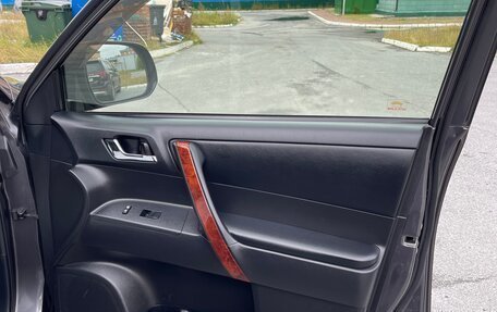 Toyota Highlander III, 2012 год, 1 999 999 рублей, 11 фотография