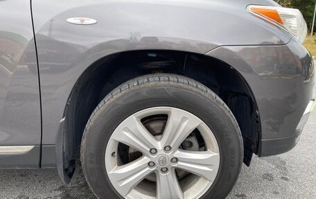 Toyota Highlander III, 2012 год, 1 999 999 рублей, 9 фотография