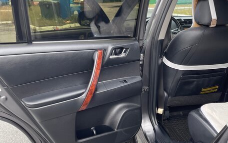Toyota Highlander III, 2012 год, 1 999 999 рублей, 19 фотография