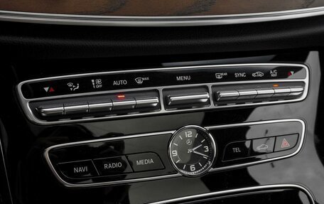 Mercedes-Benz E-Класс, 2016 год, 3 199 000 рублей, 15 фотография