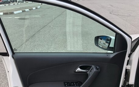 Volkswagen Polo VI (EU Market), 2012 год, 875 000 рублей, 19 фотография