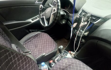 Hyundai Solaris II рестайлинг, 2013 год, 760 000 рублей, 6 фотография