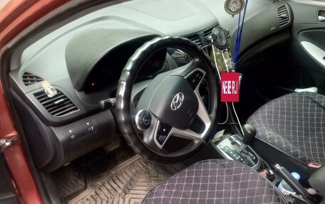 Hyundai Solaris II рестайлинг, 2013 год, 760 000 рублей, 2 фотография