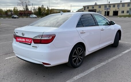 Toyota Camry, 2018 год, 2 300 000 рублей, 5 фотография