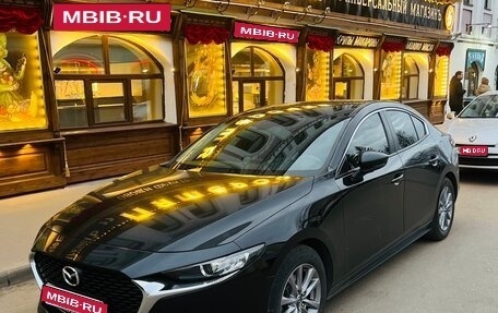 Mazda 3, 2019 год, 1 900 000 рублей, 1 фотография