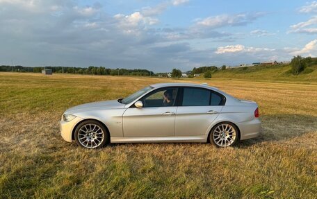 BMW 3 серия, 2005 год, 900 000 рублей, 2 фотография