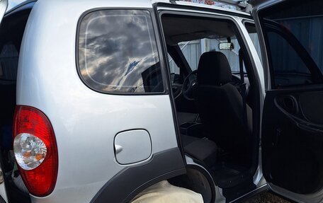 Chevrolet Niva I рестайлинг, 2012 год, 450 000 рублей, 2 фотография