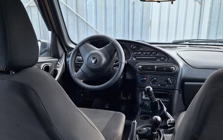 Chevrolet Niva I рестайлинг, 2012 год, 450 000 рублей, 5 фотография