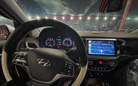 Hyundai Solaris II рестайлинг, 2019 год, 1 130 000 рублей, 10 фотография
