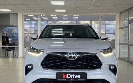 Toyota Highlander, 2025 год, 5 799 000 рублей, 2 фотография