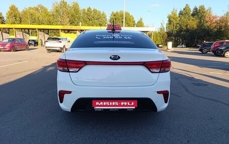 KIA Rio IV, 2019 год, 900 000 рублей, 2 фотография