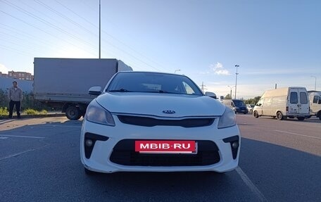 KIA Rio IV, 2019 год, 900 000 рублей, 4 фотография