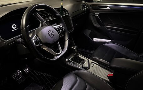 Volkswagen Tiguan II, 2021 год, 4 200 000 рублей, 6 фотография