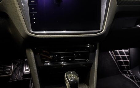 Volkswagen Tiguan II, 2021 год, 4 200 000 рублей, 8 фотография
