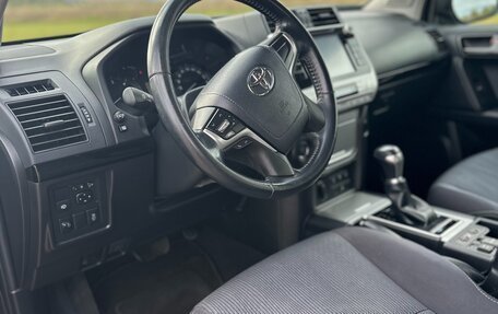 Toyota Land Cruiser Prado 150 рестайлинг 2, 2018 год, 4 200 000 рублей, 15 фотография