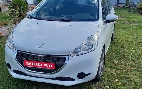 Peugeot 208 II, 2013 год, 370 000 рублей, 1 фотография