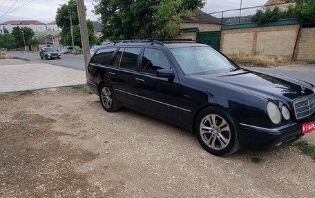 Mercedes-Benz E-Класс, 1998 год, 750 000 рублей, 1 фотография