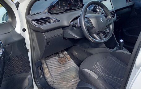 Peugeot 208 II, 2013 год, 370 000 рублей, 9 фотография