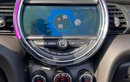 MINI Hatch, 2019 год, 2 900 000 рублей, 23 фотография