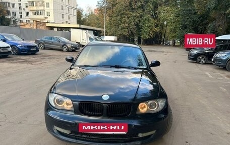 BMW 1 серия, 2008 год, 675 000 рублей, 3 фотография