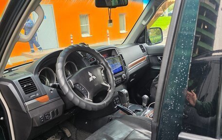 Mitsubishi Pajero IV, 2007 год, 1 450 000 рублей, 14 фотография