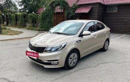 KIA Rio III рестайлинг, 2015 год, 1 180 000 рублей, 2 фотография