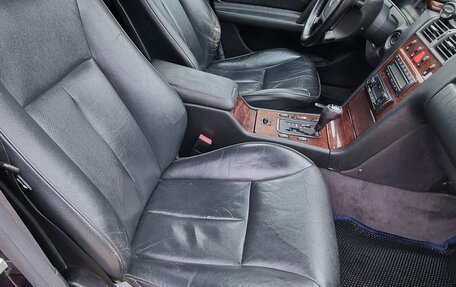 Mercedes-Benz E-Класс, 1998 год, 750 000 рублей, 3 фотография