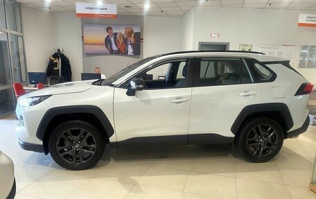 Toyota RAV4, 2024 год, 4 700 000 рублей, 4 фотография