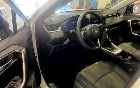 Toyota RAV4, 2024 год, 4 700 000 рублей, 7 фотография
