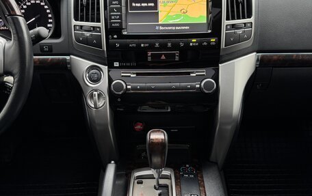 Toyota Land Cruiser 200, 2014 год, 4 390 000 рублей, 10 фотография
