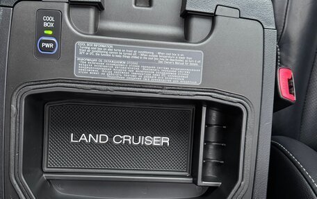 Toyota Land Cruiser 200, 2014 год, 4 390 000 рублей, 26 фотография