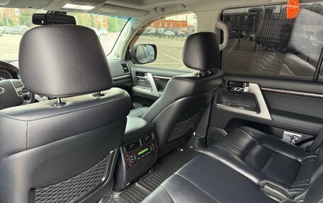 Toyota Land Cruiser 200, 2014 год, 4 390 000 рублей, 31 фотография