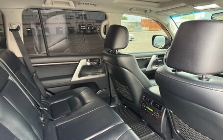 Toyota Land Cruiser 200, 2014 год, 4 390 000 рублей, 32 фотография