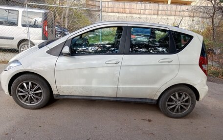 Mercedes-Benz A-Класс, 2011 год, 1 000 000 рублей, 2 фотография