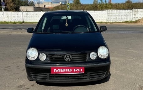 Volkswagen Polo IV рестайлинг, 2002 год, 275 000 рублей, 2 фотография