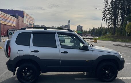 Chevrolet Niva I рестайлинг, 2016 год, 638 000 рублей, 4 фотография