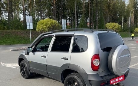 Chevrolet Niva I рестайлинг, 2016 год, 638 000 рублей, 7 фотография