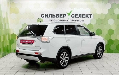Mitsubishi Outlander III рестайлинг 3, 2014 год, 1 739 000 рублей, 2 фотография
