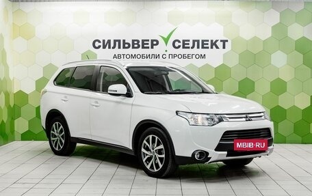 Mitsubishi Outlander III рестайлинг 3, 2014 год, 1 739 000 рублей, 5 фотография