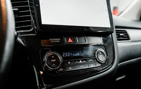 Mitsubishi Outlander III рестайлинг 3, 2014 год, 1 739 000 рублей, 22 фотография
