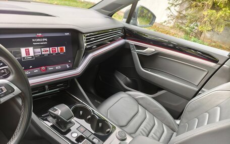 Volkswagen Touareg III, 2019 год, 4 960 000 рублей, 12 фотография