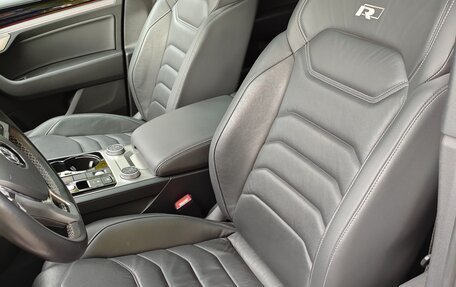 Volkswagen Touareg III, 2019 год, 4 960 000 рублей, 11 фотография