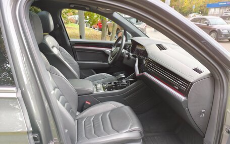 Volkswagen Touareg III, 2019 год, 4 960 000 рублей, 23 фотография