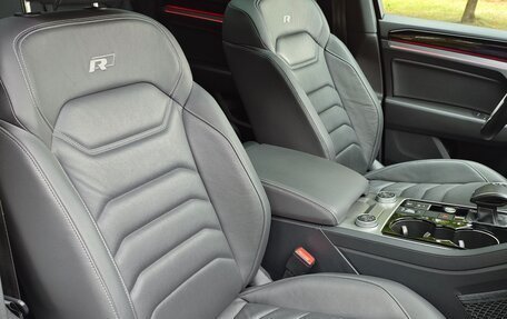 Volkswagen Touareg III, 2019 год, 4 960 000 рублей, 24 фотография