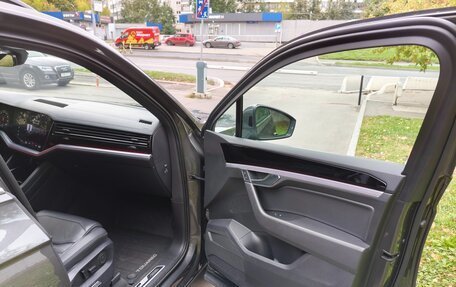 Volkswagen Touareg III, 2019 год, 4 960 000 рублей, 22 фотография