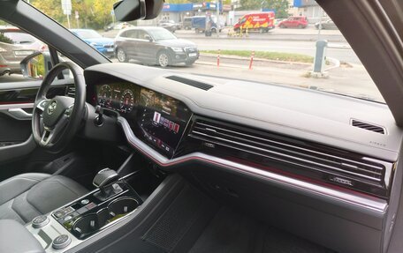 Volkswagen Touareg III, 2019 год, 4 960 000 рублей, 25 фотография